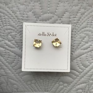 Stella & Dot Yellow Luxe Studs